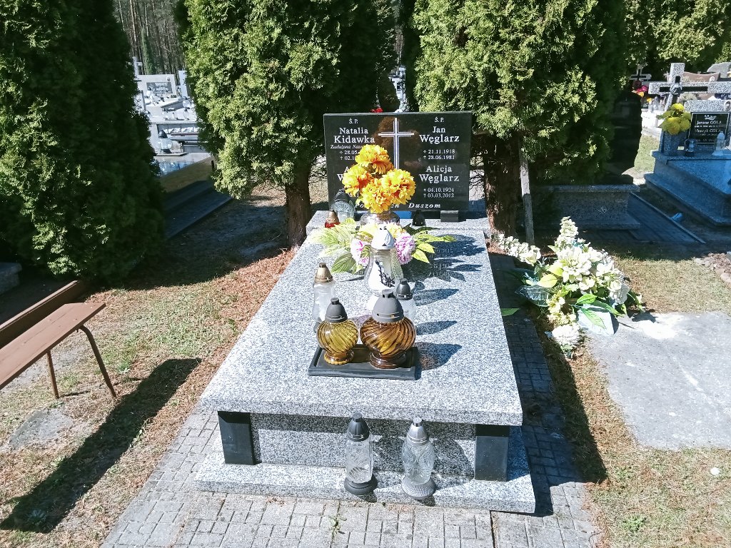 Grób Alicja Węglarz