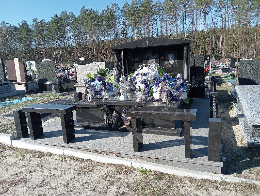 Grób Zenon Kamiński
