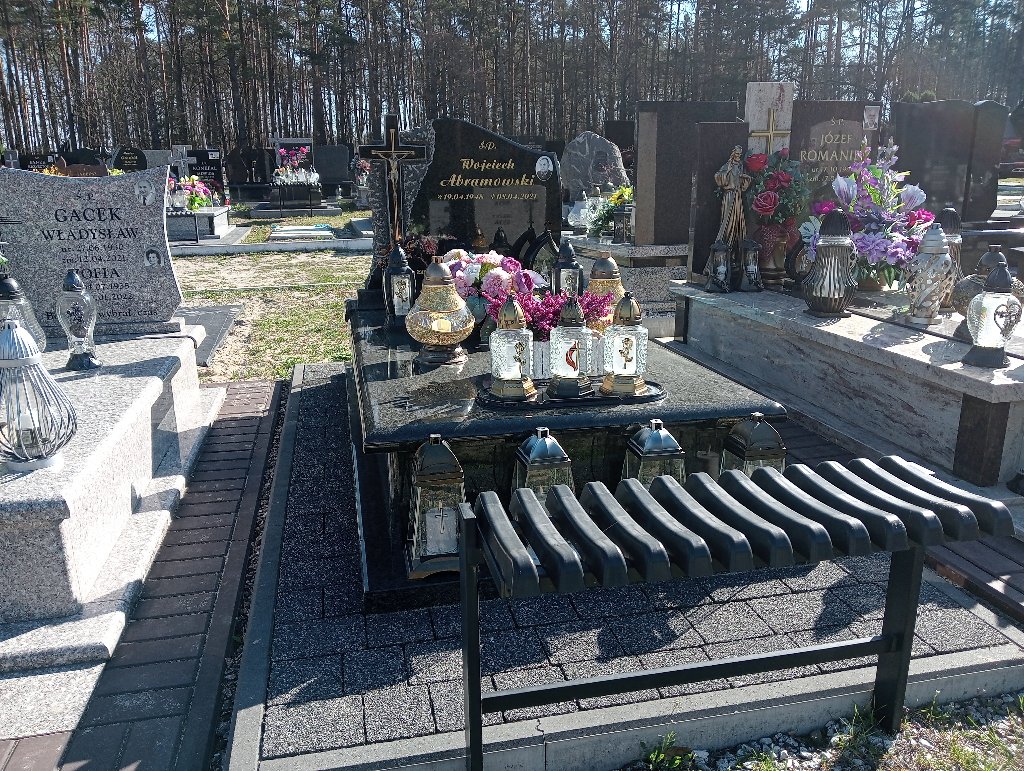 Grób Wojciech Abramowski
