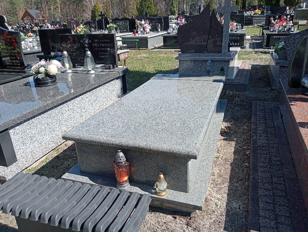 Grób Stanisław Krempa