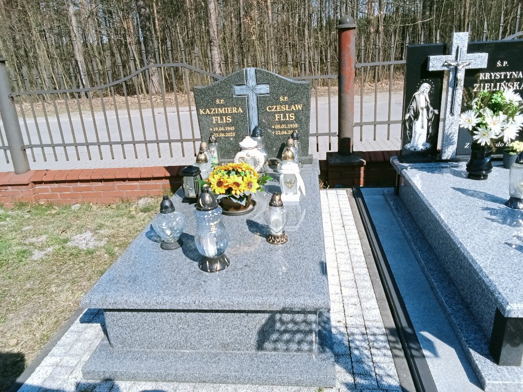 Grób Kazimiera Flis