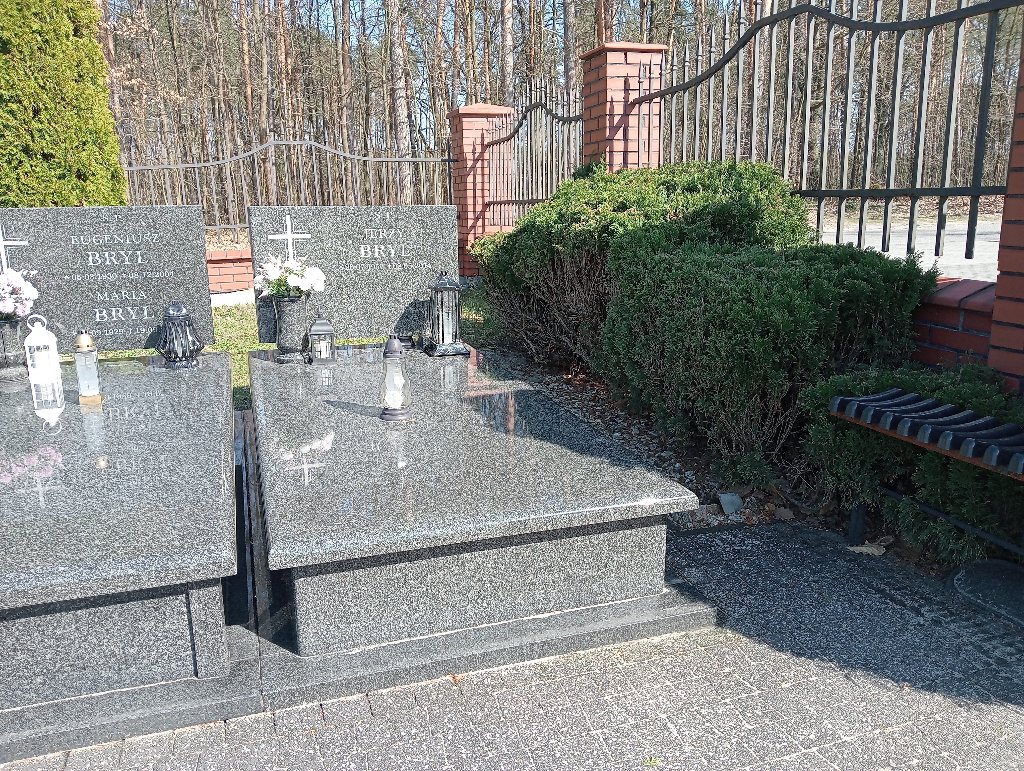 Grób Jerzy Bryl