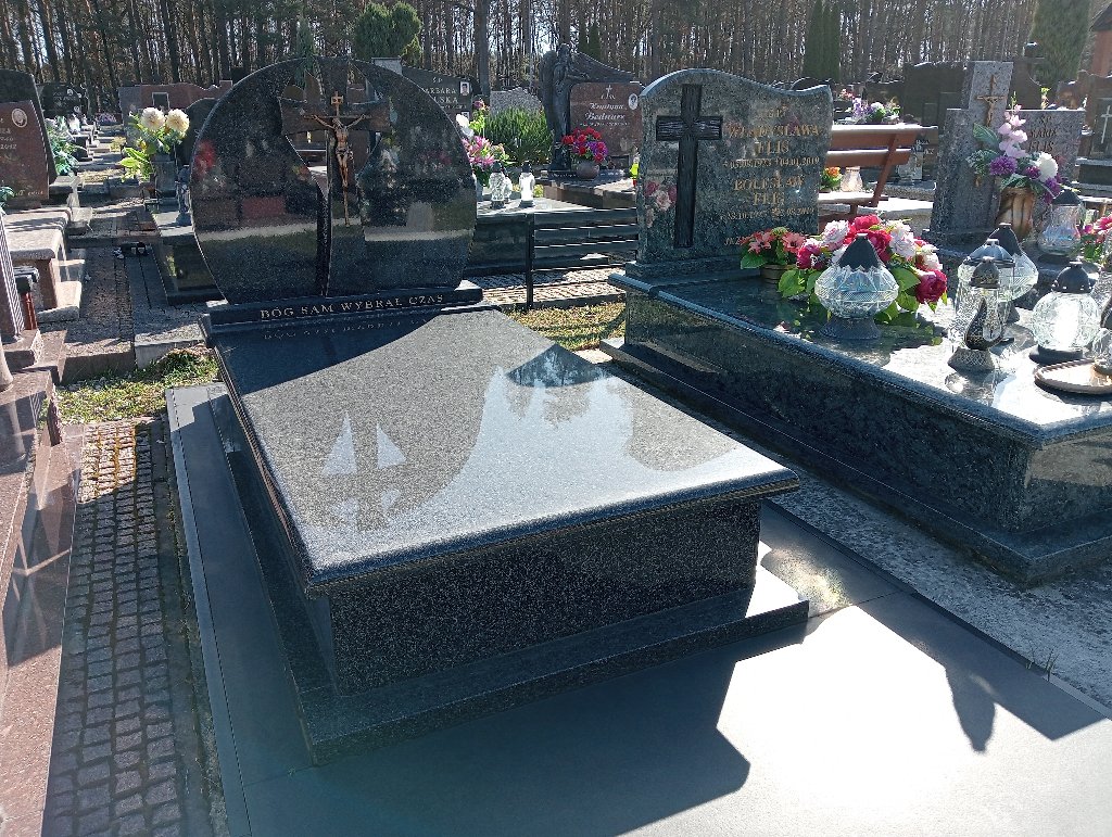 Grób Marian Dec